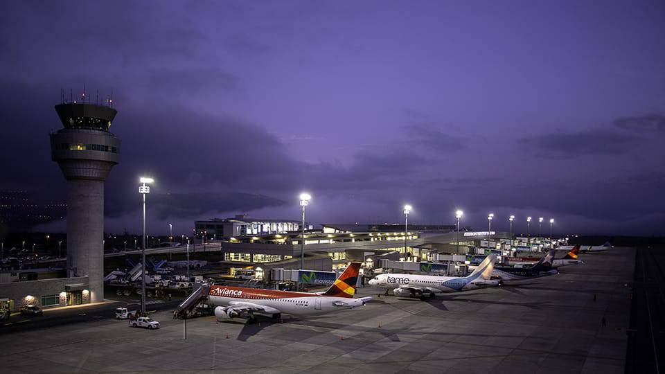 En este momento estás viendo El aeropuerto Mariscal Sucre, en Quito, fue elegido como el mejor de Sudamérica