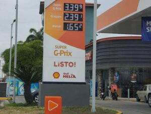 Lee más sobre el artículo Precios de la gasolina extra y el diésel se incrementaron en más de 60 centavos en los últimos quince meses