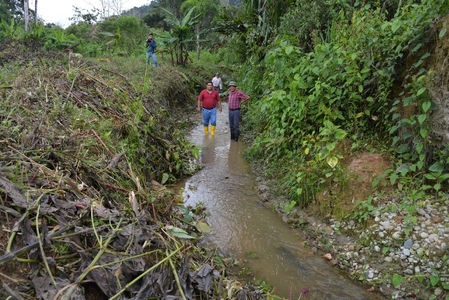 En este momento estás viendo Sistemas de drenaje del Gobierno Provincial benefician a productores de Chicaña Bajo
