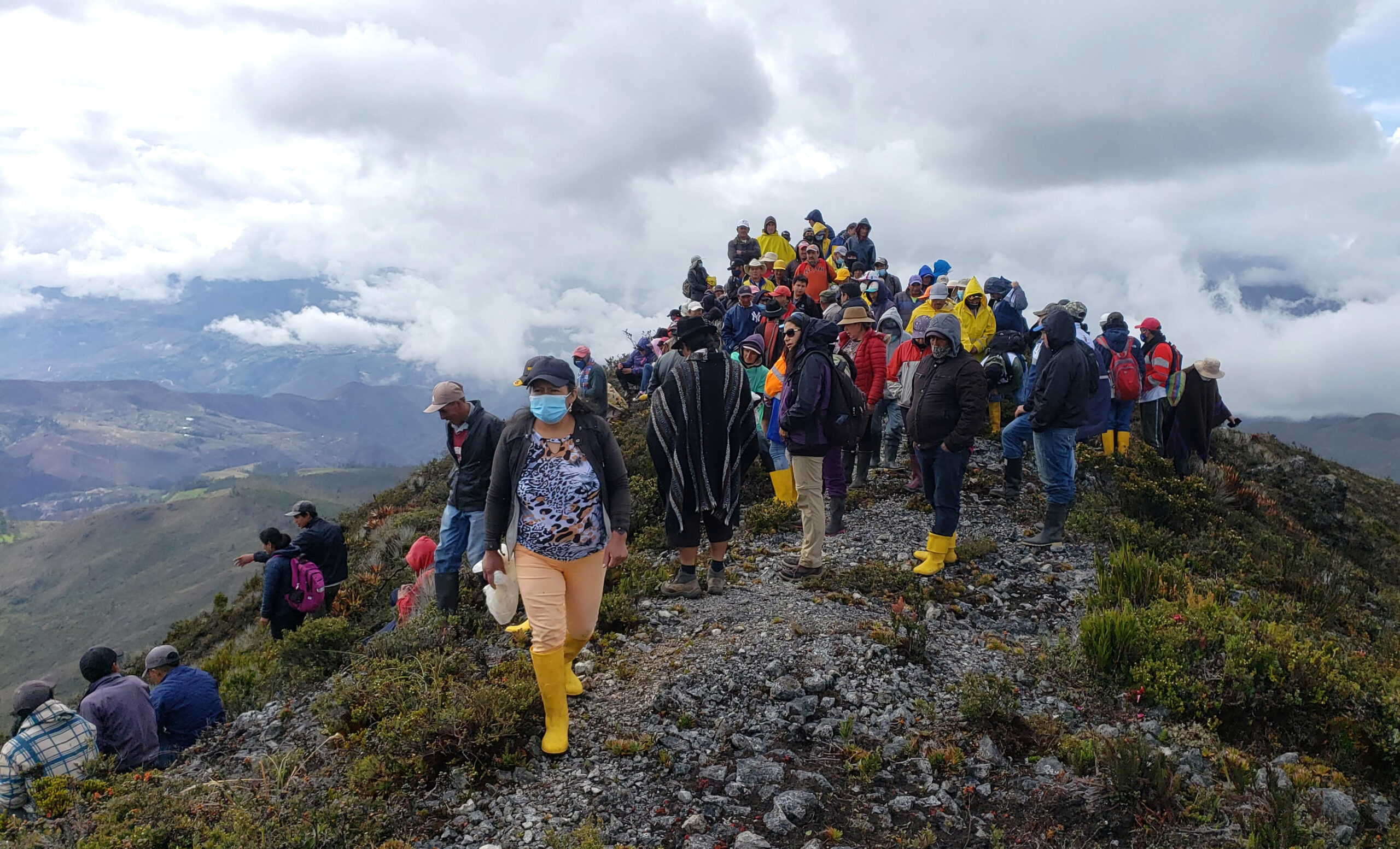 En este momento estás viendo Autoridades del cantón Yacuambi, realizaron un recorrido por el límite interprovincial Zamora Chinchipe y El Azuay