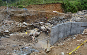 Lee más sobre el artículo Prefectura avanza con la construcción del puente La Cristalina en Zurmi
