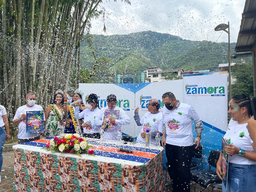 Lee más sobre el artículo Municipio de Zamora, realizó el lanzamiento de la agenda cultural de Carnavales Zamora 2022
