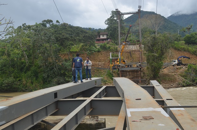 En este momento estás viendo <strong>Prefectura avanza la construcción de puente carrozable en Cumbaratza</strong>