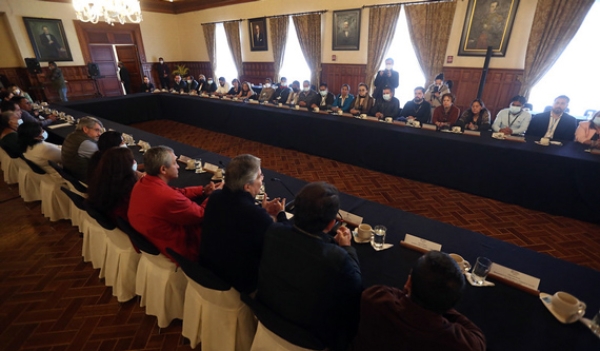 En este momento estás viendo Dirigentes del sur de Quito acudieron al Palacio de Gobierno￼