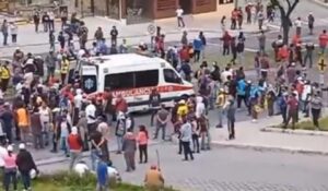 Lee más sobre el artículo Dos fallecidos por obstaculización del paso de ambulancias