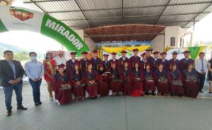 Lee más sobre el artículo <strong>ECSA apoyó al programa educativo que graduó a 27 habitantes de Tundayme</strong>