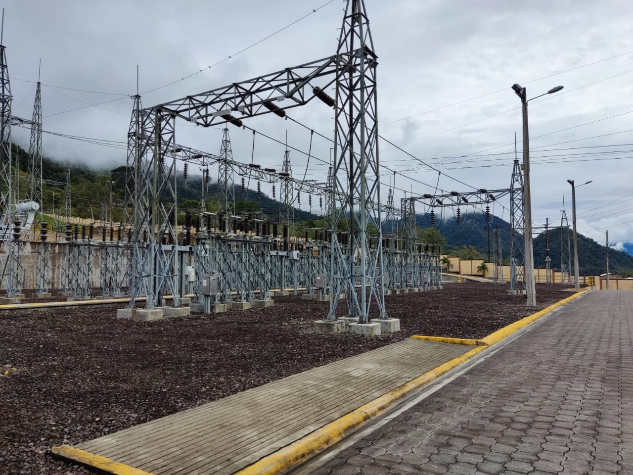 En este momento estás viendo CELEC EP Transelectric ejecutará mantenimiento en la línea de transmisión Cumbaratza – Delsitanisagua y subestación Cumbaratza