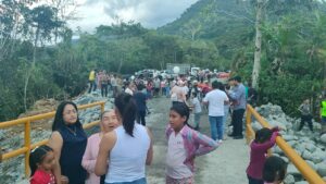 Lee más sobre el artículo Los barrios de San Vicente, San Juan, Napintza y el Castillo tienen un nuevo puente carrozable