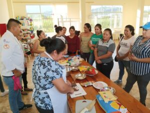 Lee más sobre el artículo <strong>Gastronomía navideña se toma El Pangui</strong>