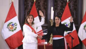 Lee más sobre el artículo Crisis en Perú: en medio de las protestas, renunciaron dos ministros de Dina Boluarte