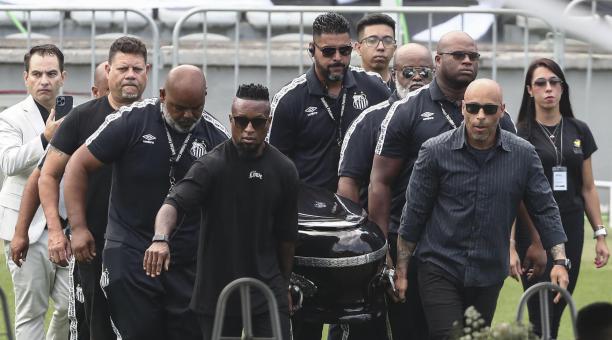 Comenzó el velatorio de Pelé en Brasil