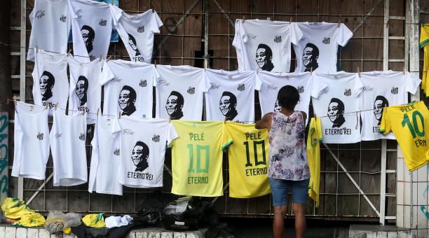 FIFA solicita que en Ecuador se nombre estadio en honor a Pelé