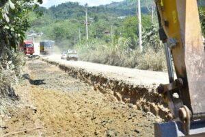 Lee más sobre el artículo Yantzaza: Inician trabajos para asfaltado de Avenida Rafael Pullaguari