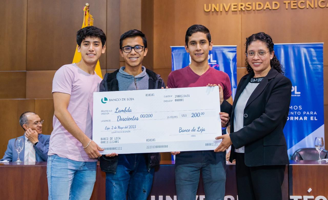 UTPL y Banco de Loja impulsan la formación integral de estudiantes de la carrera de Computación