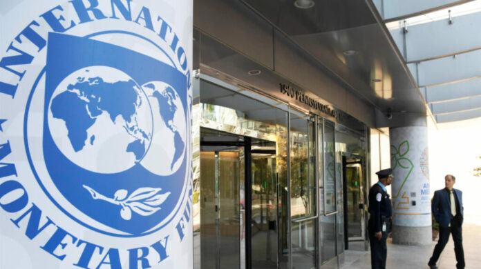 El FMI sugiere a Ecuador profundizar reformas económicas