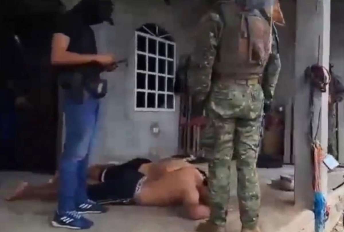 En este momento estás viendo Tres policías fueron localizados en Los Ríos tras 30 horas de estar secuestrados