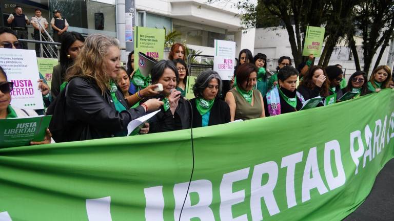 En este momento estás viendo Nueva demanda ante la Corte Constitucional de Ecuador busca despenalizar el aborto