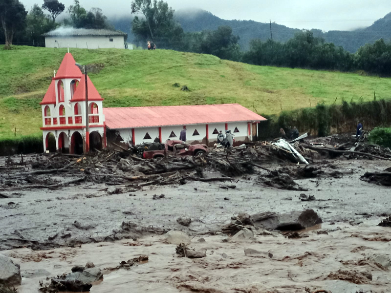Lee más sobre el artículo Carchi: Un aluvión causa afectaciones en Cartagena, parroquia El Carmelo