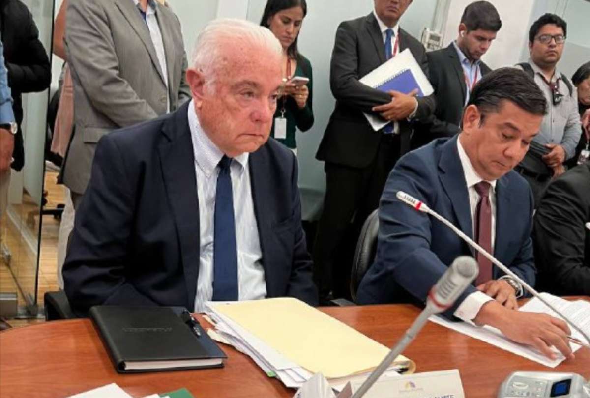 En este momento estás viendo Asamblea: El juicio político al exministro de Energía Fernando Santos Alvite tiene fecha y hora