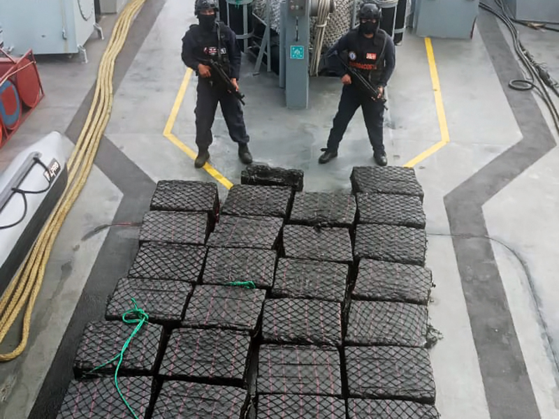 En este momento estás viendo Incautan 1,5 toneladas de droga en costa de Galápagos