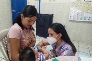 Niñas y niños usuarios de los servicios de desarrollo infantil en Zamora reciben controles médicos preventivos