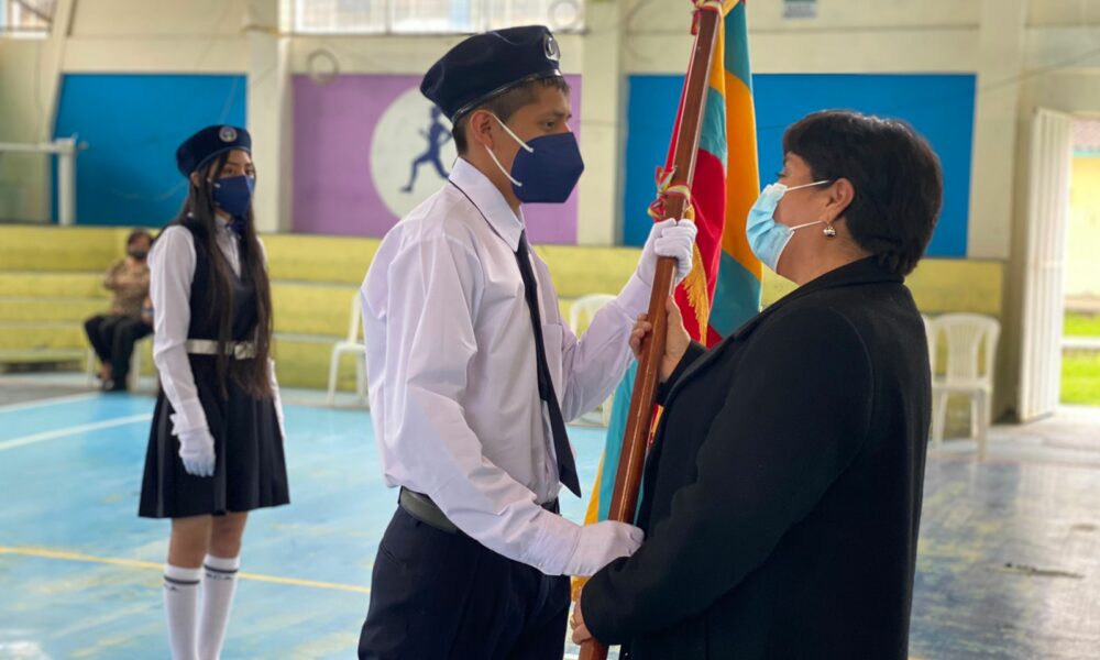 Estudiantes de la Zona 7 rinden homenaje a la Bandera – Diario