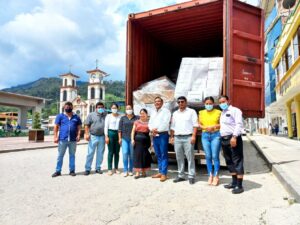 Lee más sobre el artículo Arribó a Yantzaza ayuda humanitaria para personas vulnerables