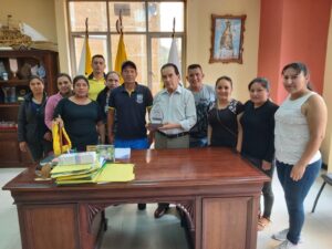 Lee más sobre el artículo Equipo de fútbol de la sub 13 de Palanda reciben apoyo del alcalde