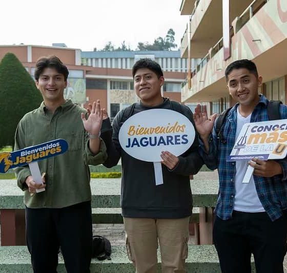UTPL inauguró año académico con la incorporación de 15 doctores al claustro