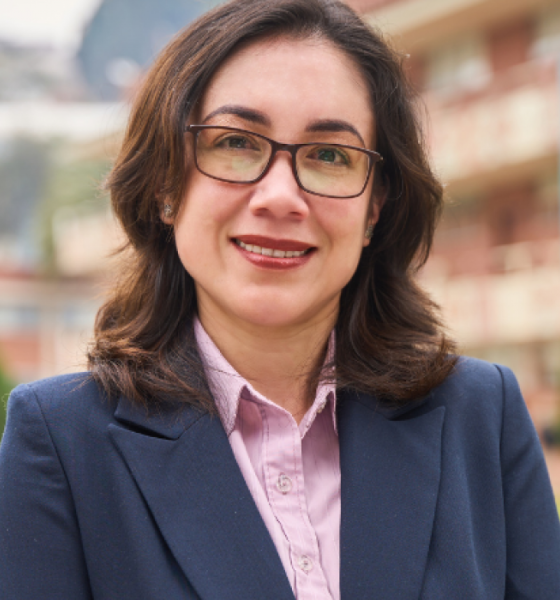 Dra. Ximena Jaramillo Fierro es reconocida como Mujer del Año en Ciencia