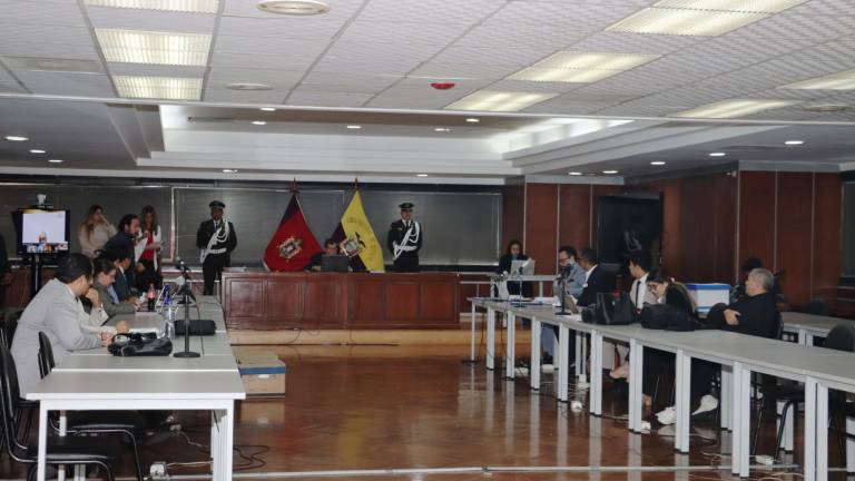Caso ‘Vidrio Libre’: Dictan medidas cautelares contra una exjueza, un exfiscal y dos abogados vinculados a la trama