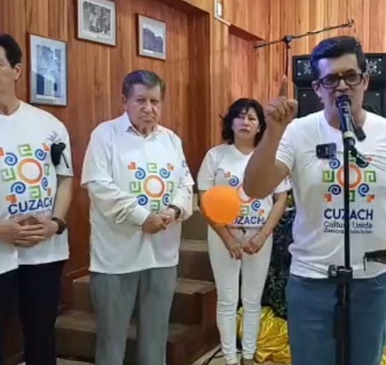 CUZACH inscribe candidatura de Jhamilton Martínez para reelección a director la Casa de la Cultura de Zamora Ch.