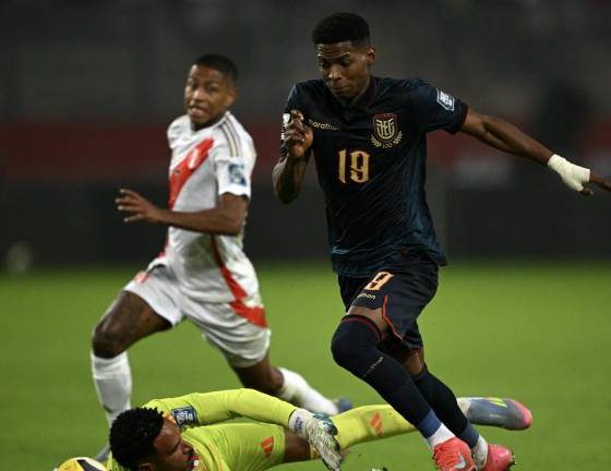 Ecuador clasifica al Mundial 2026 tras empate con Perú