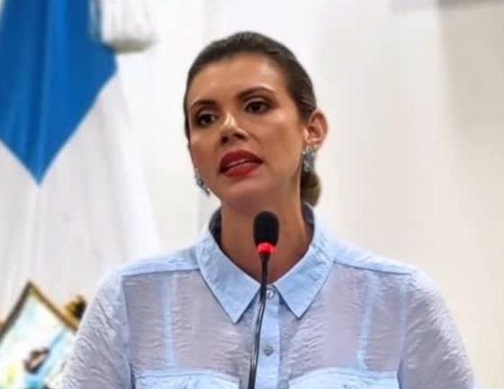 La alcaldesa de Manta se pronuncia sobre funcionarios municipales que serían parte del círculo cercano de alias ‘Fito’