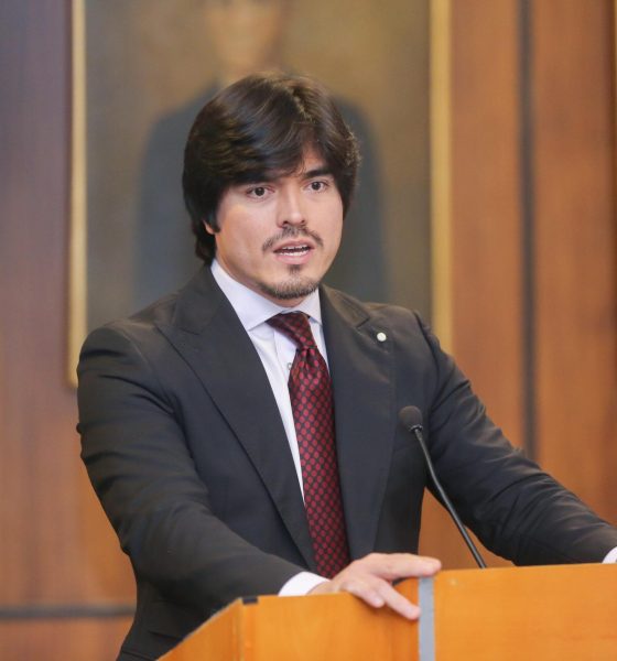 José De La Gasca presenta su renuncia irrevocable al cargo de Ministro de Gobierno