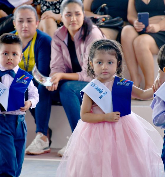 El Pangui celebró la graduación de 44 niños de los proyectos de CNH Y CDI