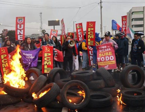 Ni el Gobierno ni la Conaie muestran señales de ceder en el octavo día del paro nacional