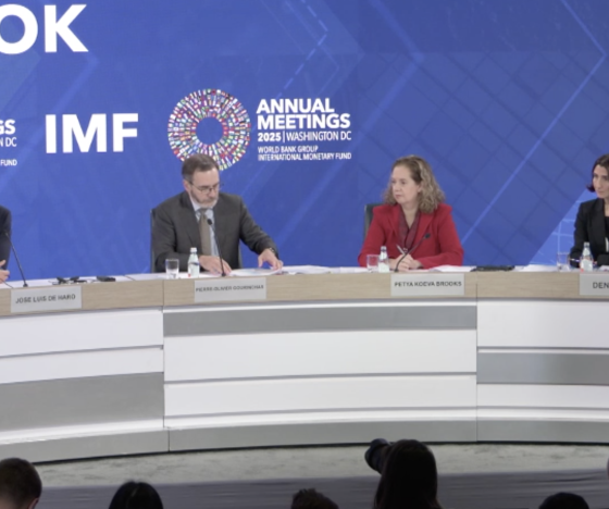 FMI mejora la proyección para la economía de Ecuador para 2025, espera un crecimiento de 3,2%