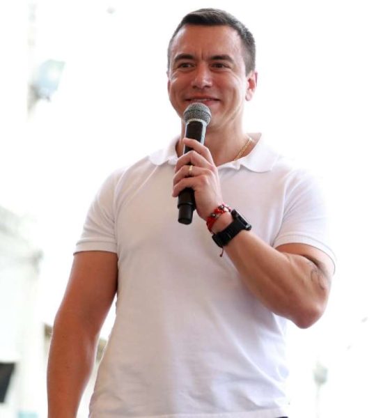 Presidente Daniel Noboa ironiza con la «tinta invisible»