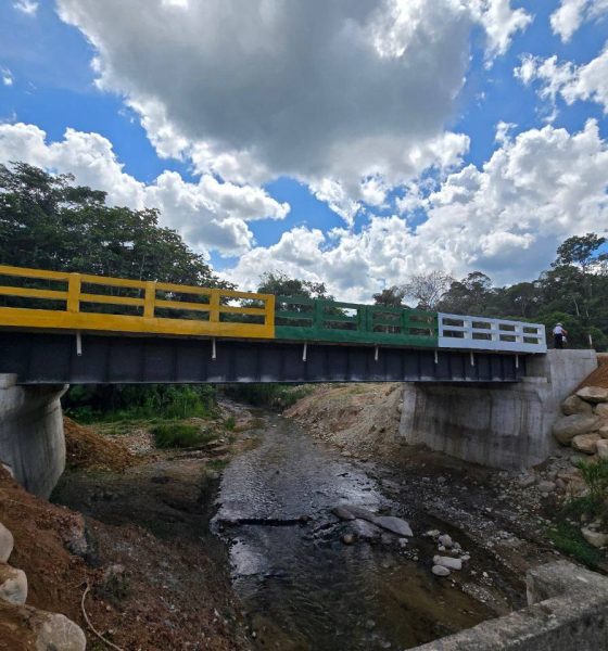 Prefectura de Zamora Chinchipe entrega nuevo puente vehicular en el cantón Centinela del Cóndor
