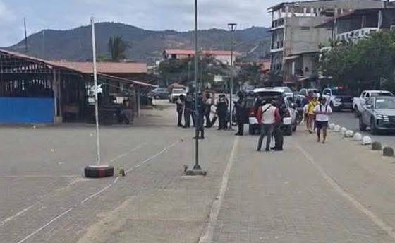 Masacre y horror en Puerto López: esto se sabe del ataque cerca del malecón que mató una bebé y a cinco adultos