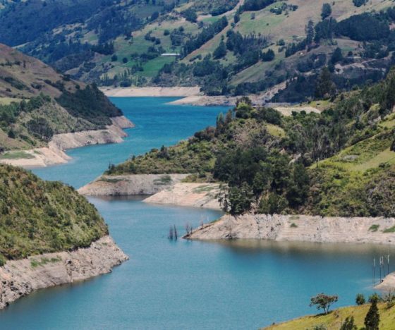Caudales de los ríos que alimentan a Mazar empiezan a recuperarse tras lluvias en el sur de Ecuador