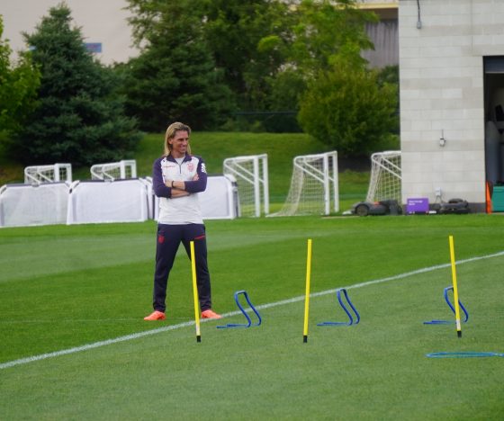 Sebastián Beccacece ya piensa en la alineación de Ecuador para enfrentar a Alemania, ¿puede ser su último partido al frente de la Tri?