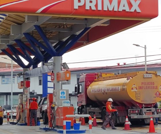El Presidente Noboa anuncia una nueva reducción en el precio del diésel y las gasolinas Extra y Ecopaís para agosto de 2026