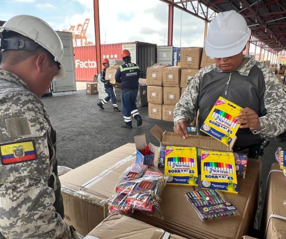 ¿Qué pasará con los USD 450 millones en carros, celulares y útiles escolares abandonados en la Aduana de Ecuador? Nueva ley define su destino