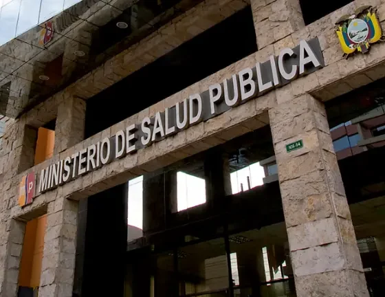 Ocho ministros de Salud en tres años: cinco claves para entender la crisis del sector