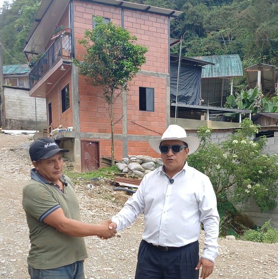Moradores de Chinapintza exigen atención urgente en alcantarillado, vialidad e infraestructura